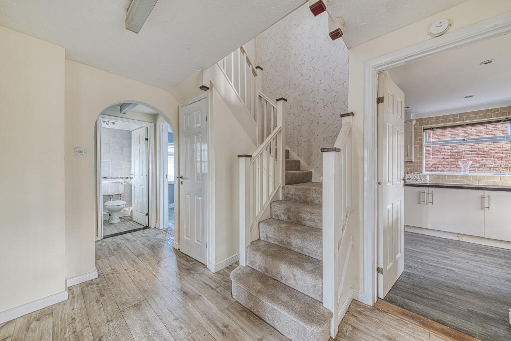 Latham Close, Burton on Trent, DE15 image 2