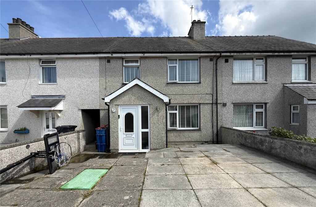 Main image of property: Bron Heulog, Bodffordd, Llangefni, Anglesey, LL77