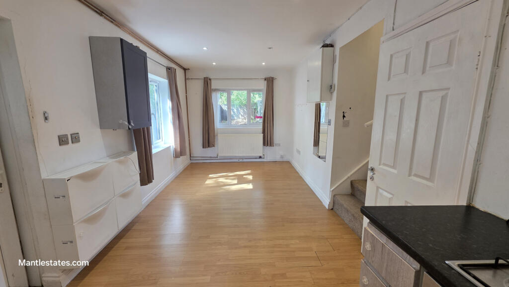 House in Enfield - More