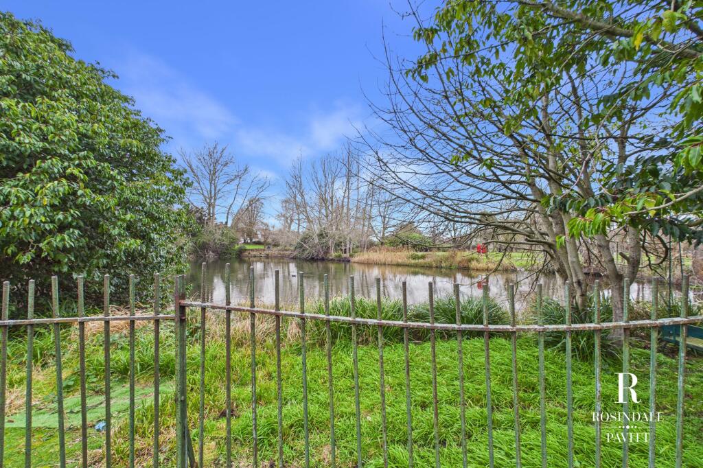 Main image of property: Court Drive, Croydon, CR0