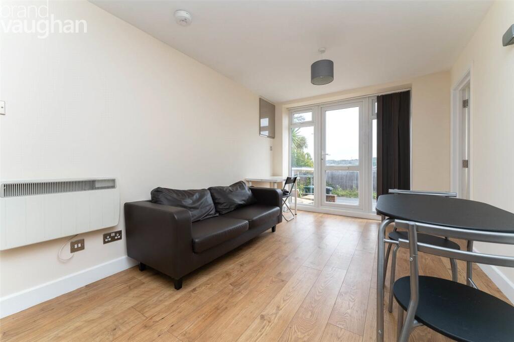 Apartment in Brighton - View 3
