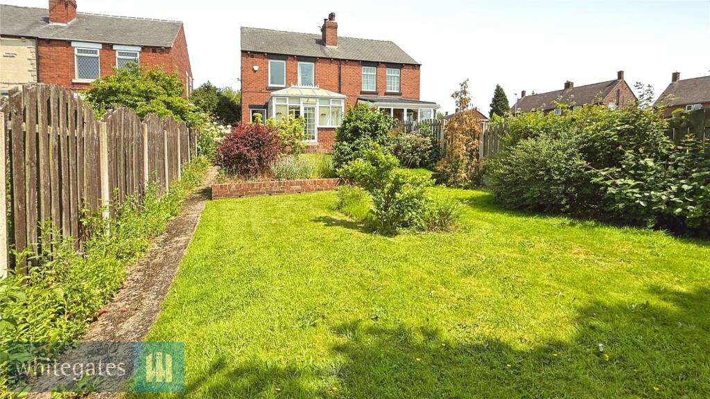 Clifton Gardens, Brierley, S72 photo 3