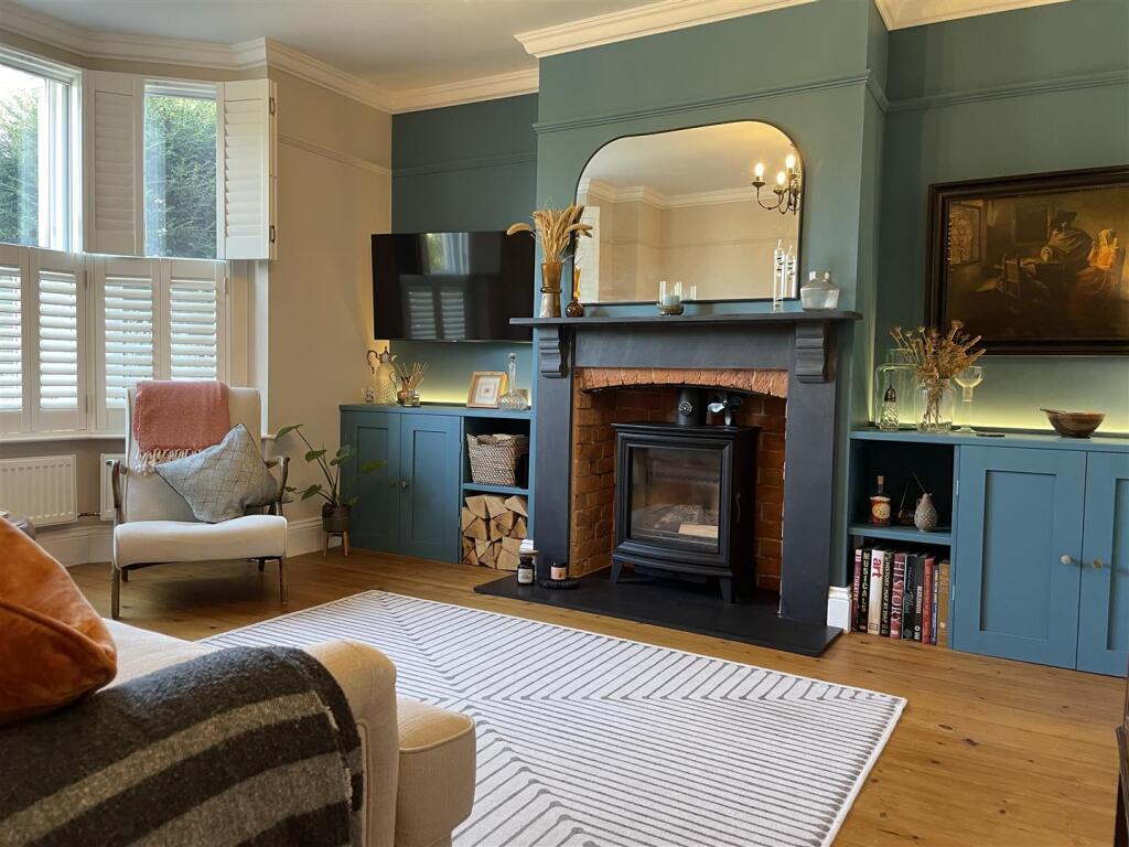 House in Salisbury - View 2