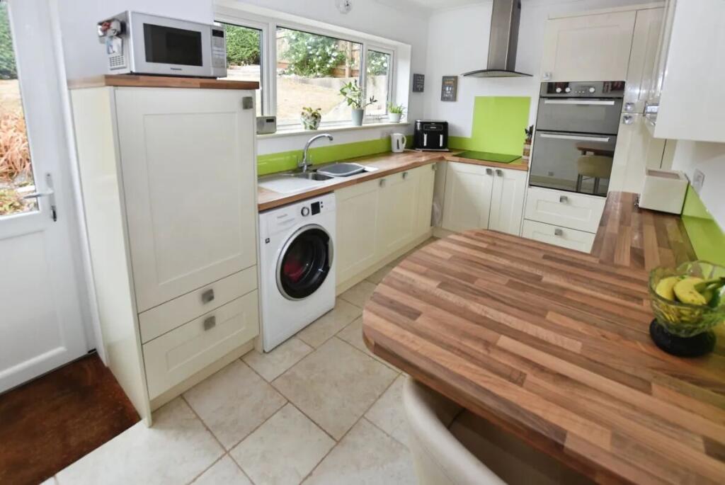 House in Teignbridge, Abbotskerswell - View 3