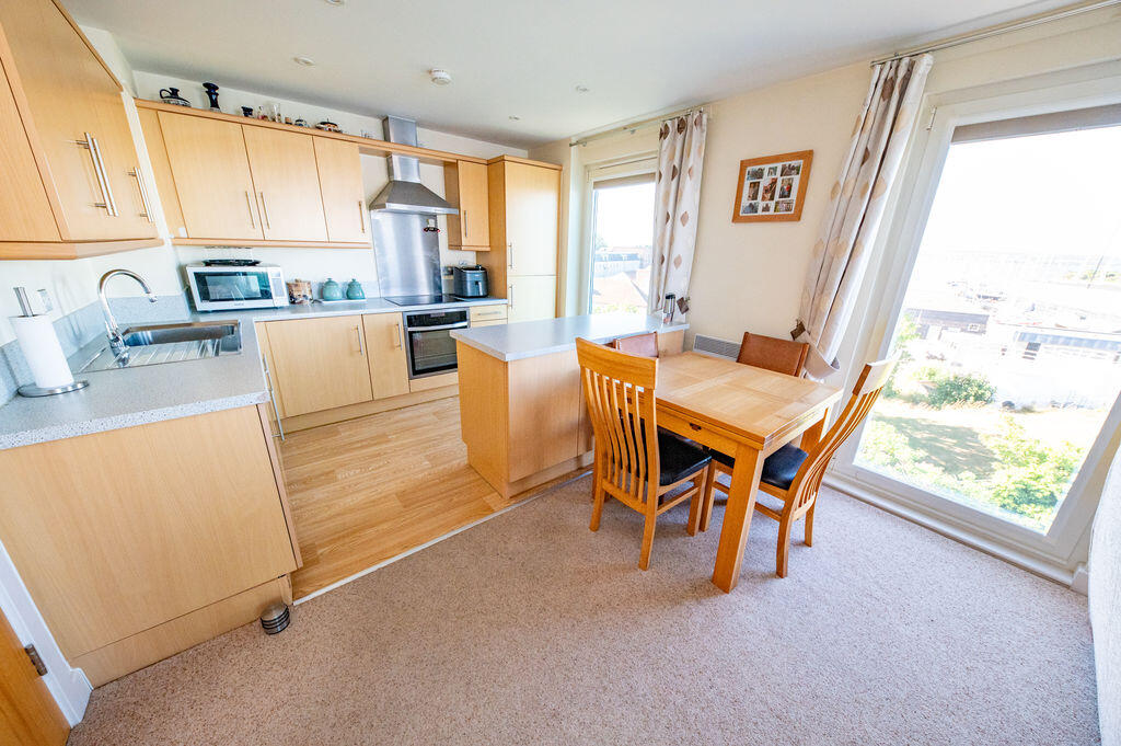 Apartment in Gosport, Hampshire - More