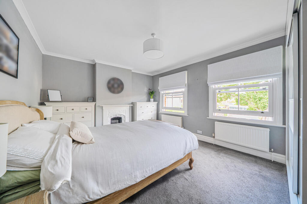 House in Slough, Windsor and Maidenhead - View 5