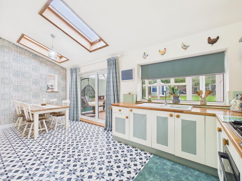 House in Gedling - View 5