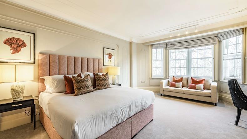 Apartment in London - View 5