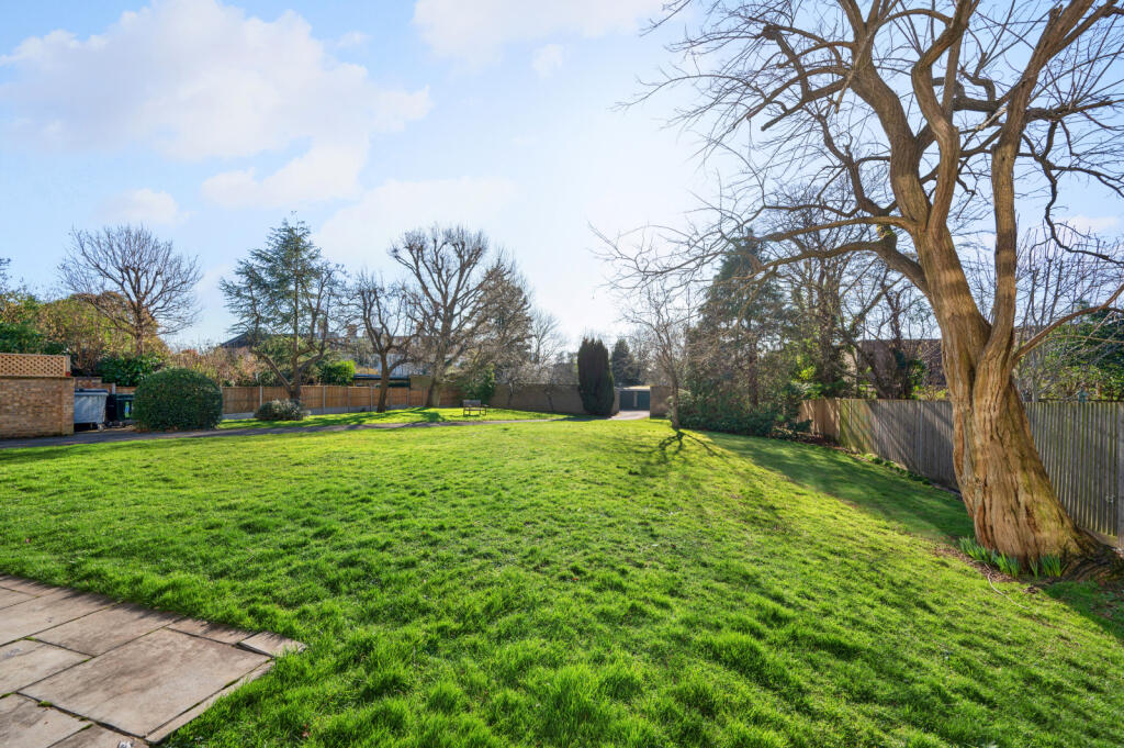 Main image of property: Cambridge Road, London, SW20