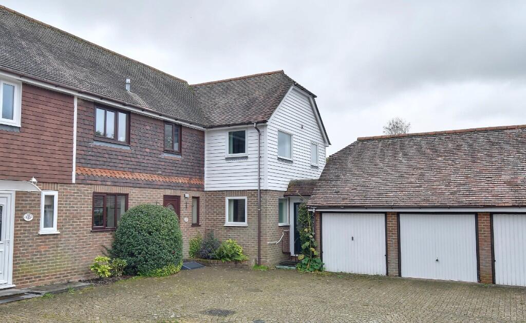 3-bed terraced on High Street, Tenterden, Kent, TN30, £475,000