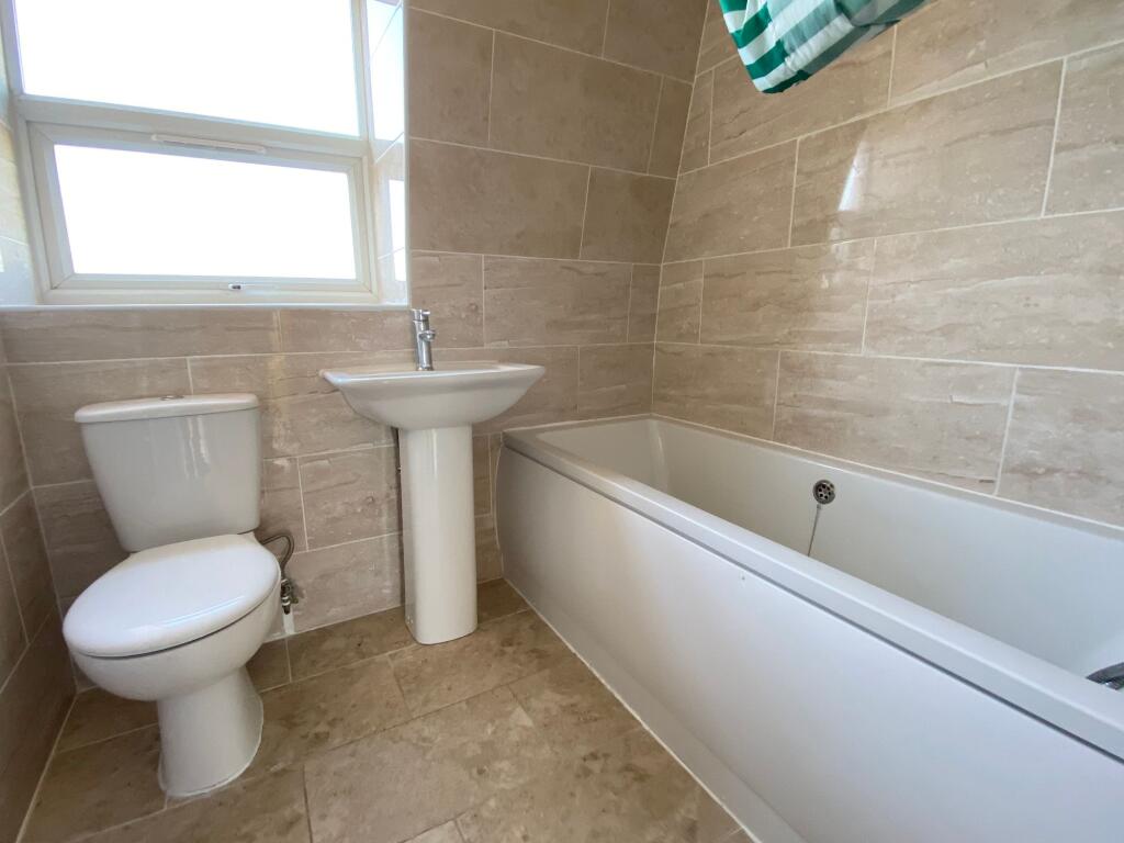 3 bedroom flat for rent