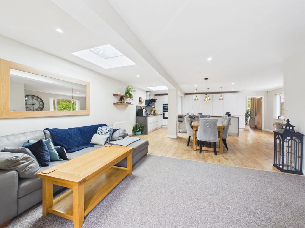 House in Bleadon - View 4