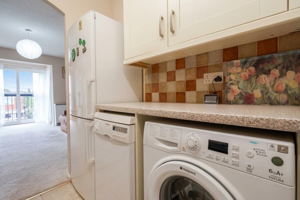 Apartment in Stevenage - View 5