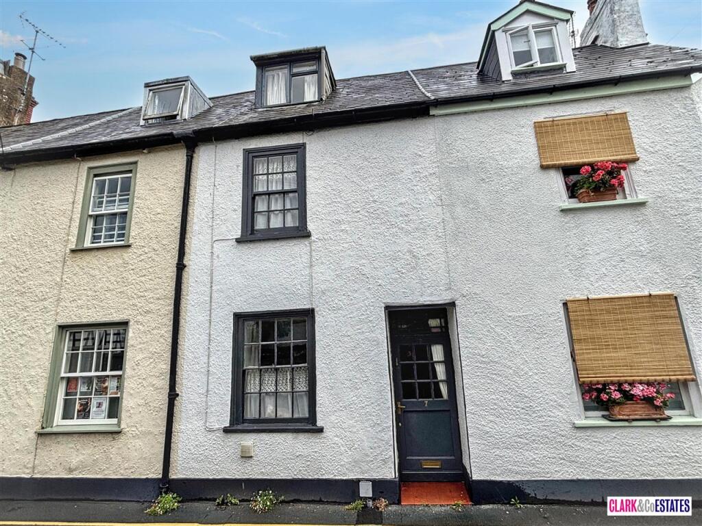 Main image of property: Victoria Road, Topsham