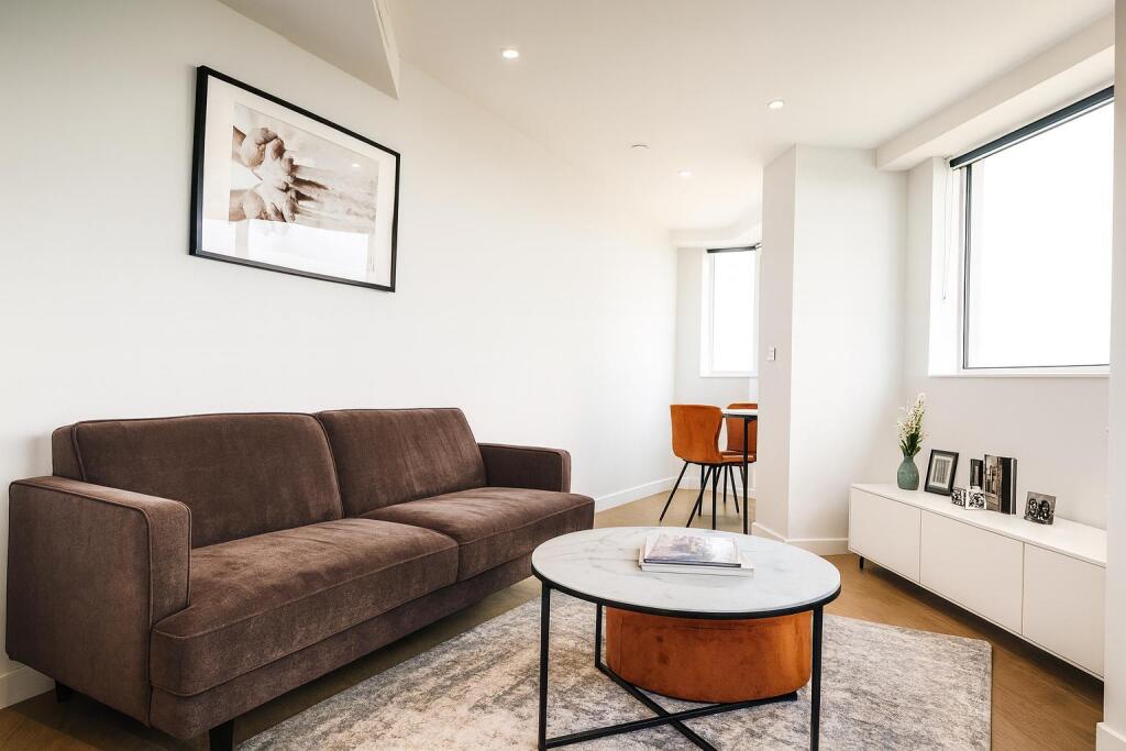 Apartment in Harrow - View 2