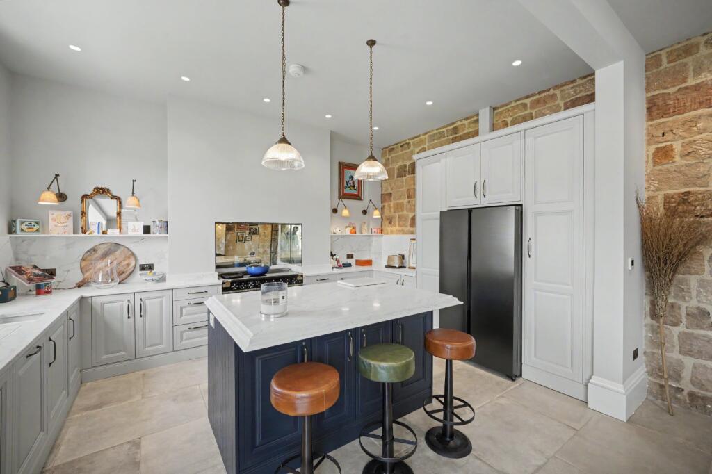House in North Yorkshire, Harrogate - View 6