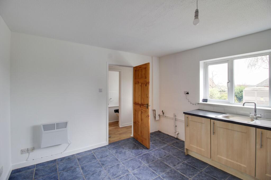 Field Close, Abbotsley, PE19 photo 5