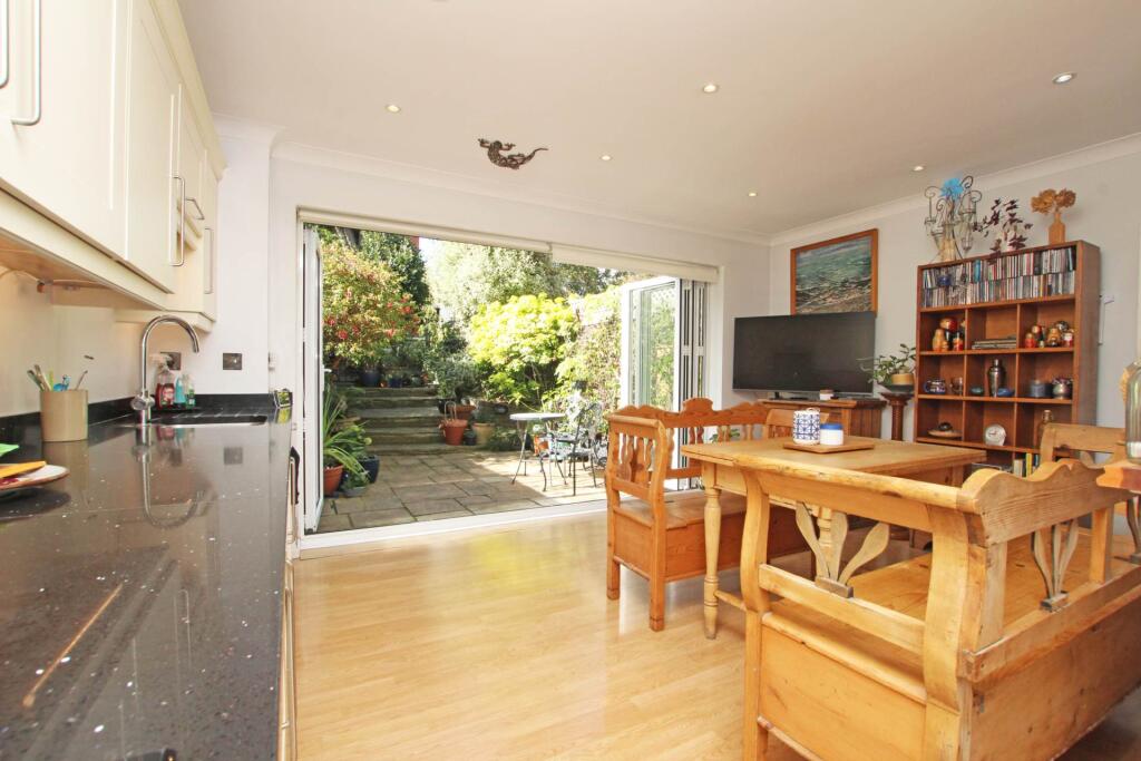 House in Eastbourne, East Sussex - View 3