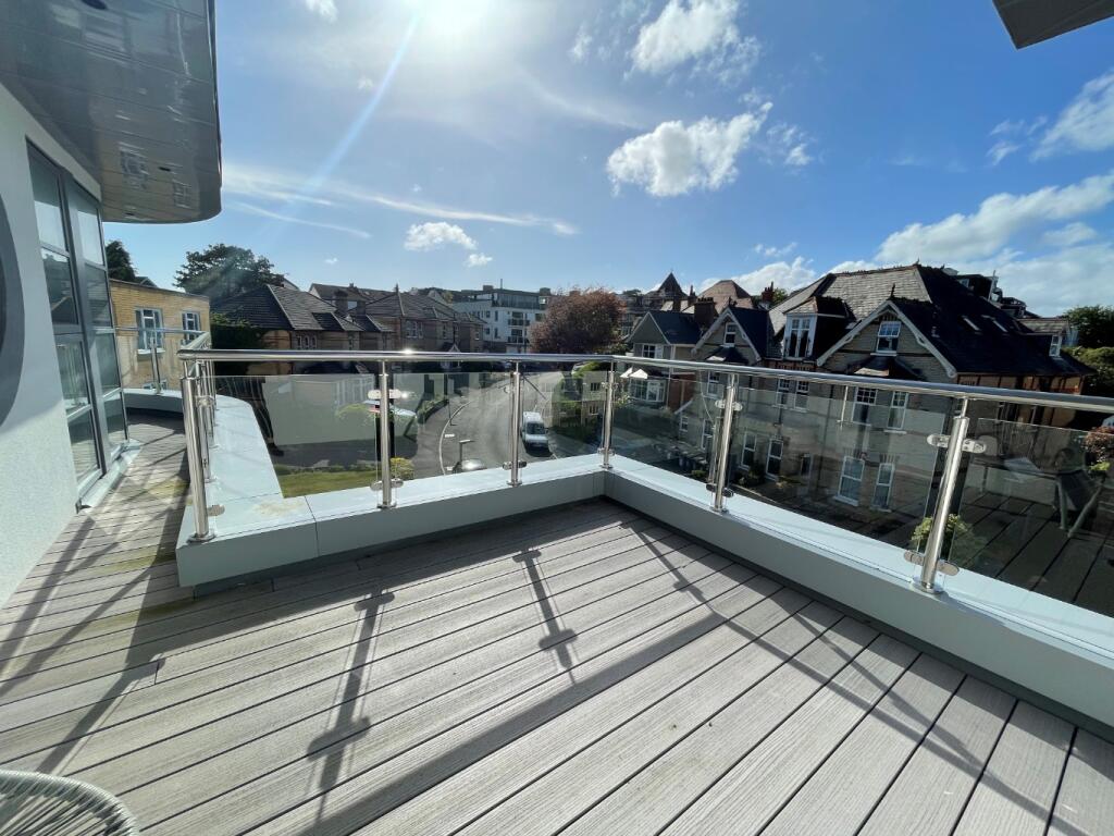 Apartment in Bournemouth, Westbourne - More