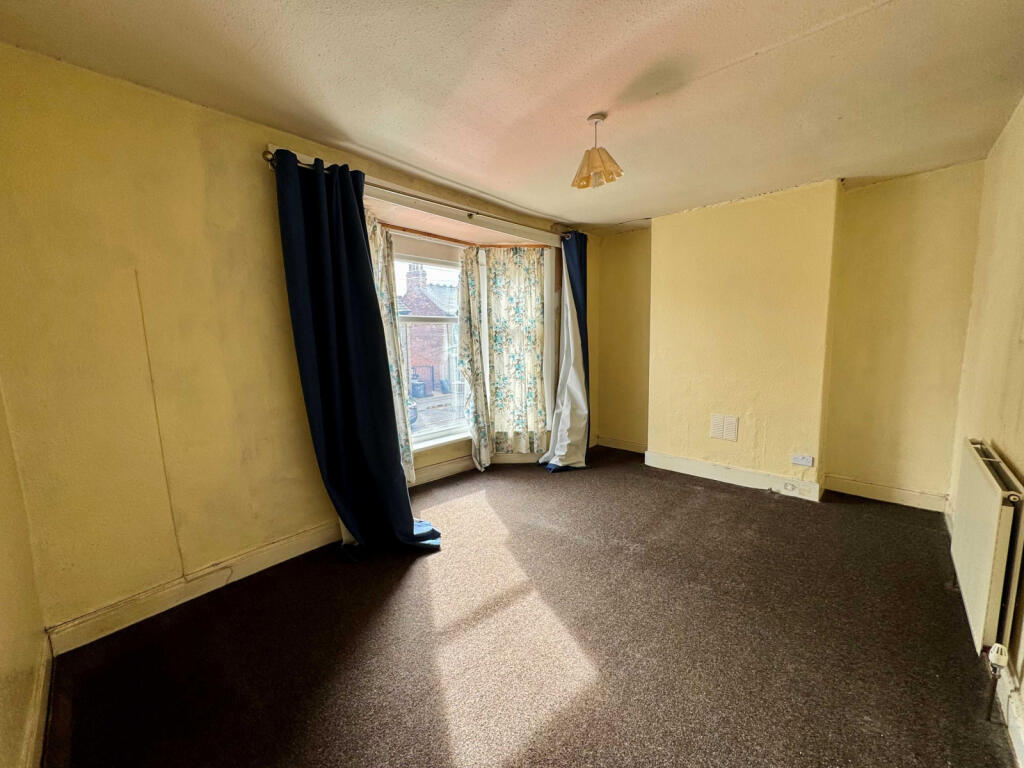 House in Hull - More
