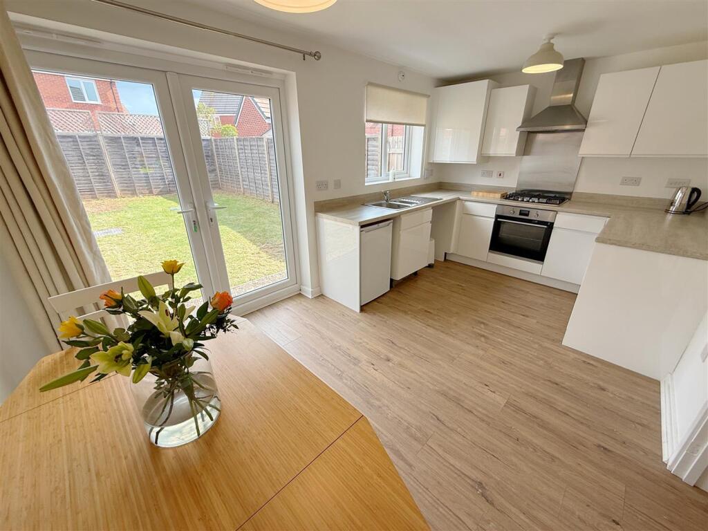 House in Stratford-on-Avon, Wellesbourne CP - View 2