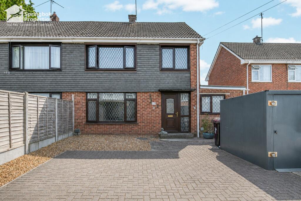 Main image of property: Pennys Crescent, Fordingbridge, Hampshire