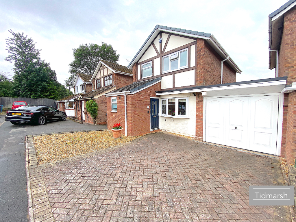 3-bed detached on 13 Blythe Gardens, Codsall, WV8 1BH, £330,000