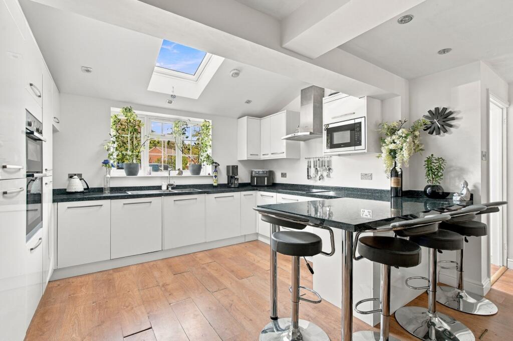 King Edward Road, Ascot photo 3