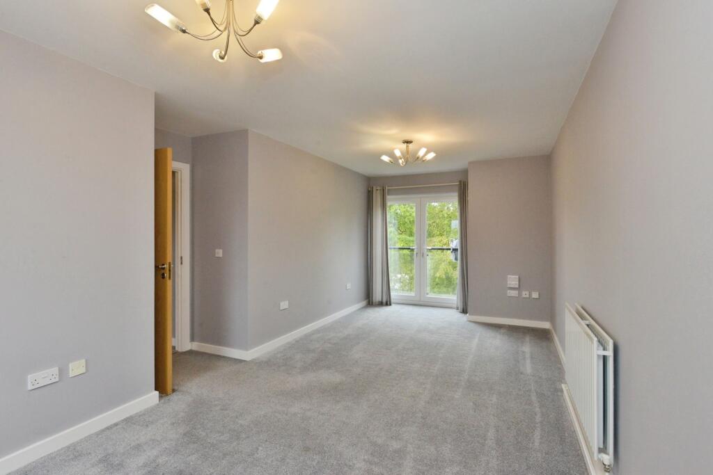 Apartment in Milton Keynes, Wolverton and Greenleys - View 3