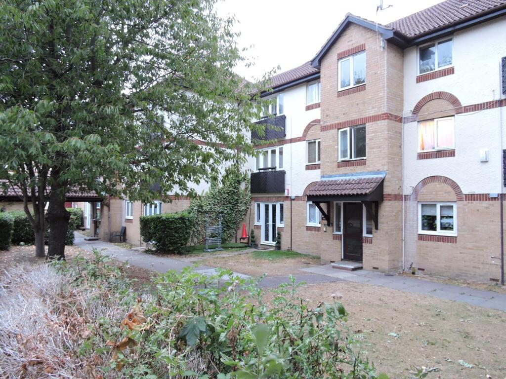 Main image of property: Friends Avenue, Cheshunt, Waltham Cross, EN8