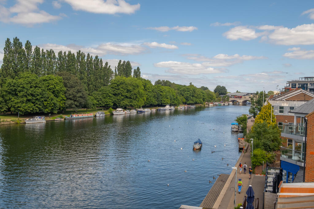 Main image of property: 66 High Street, Kingston Upon Thames, KT1
