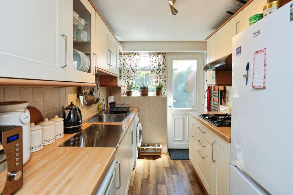 House in Tunbridge Wells, Hawkhurst - View 2