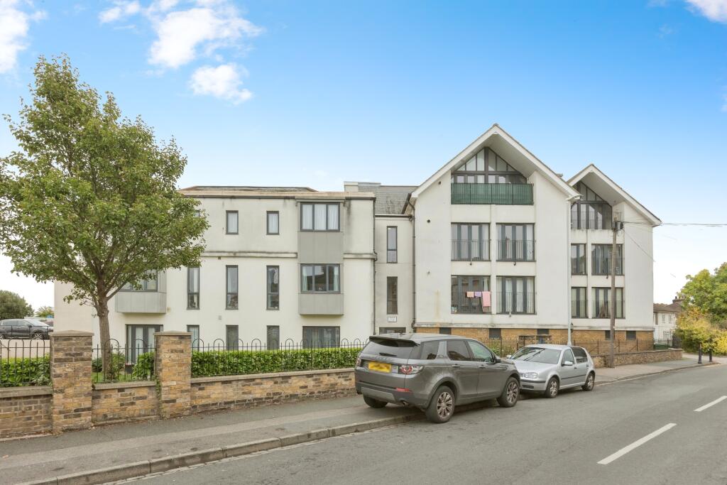 Main image of property: London Road, Northfleet, Gravesend, Kent, DA11