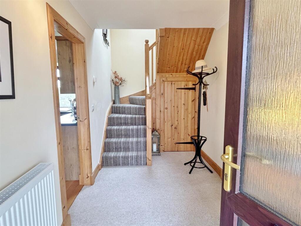 House in Kilmarnock, North Ayrshire - View 3