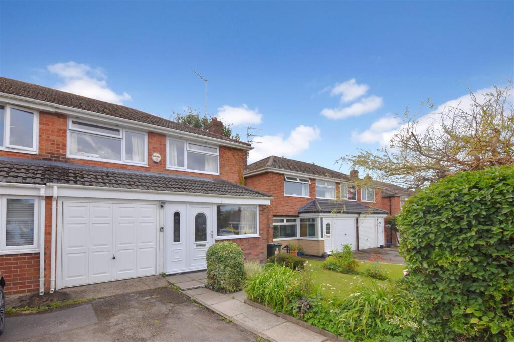 Main image of property: Warwick Close, Neston