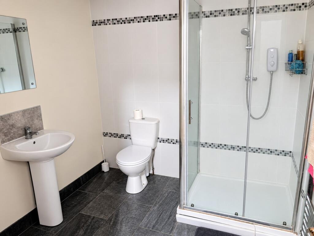 Apartment in Doncaster - View 4