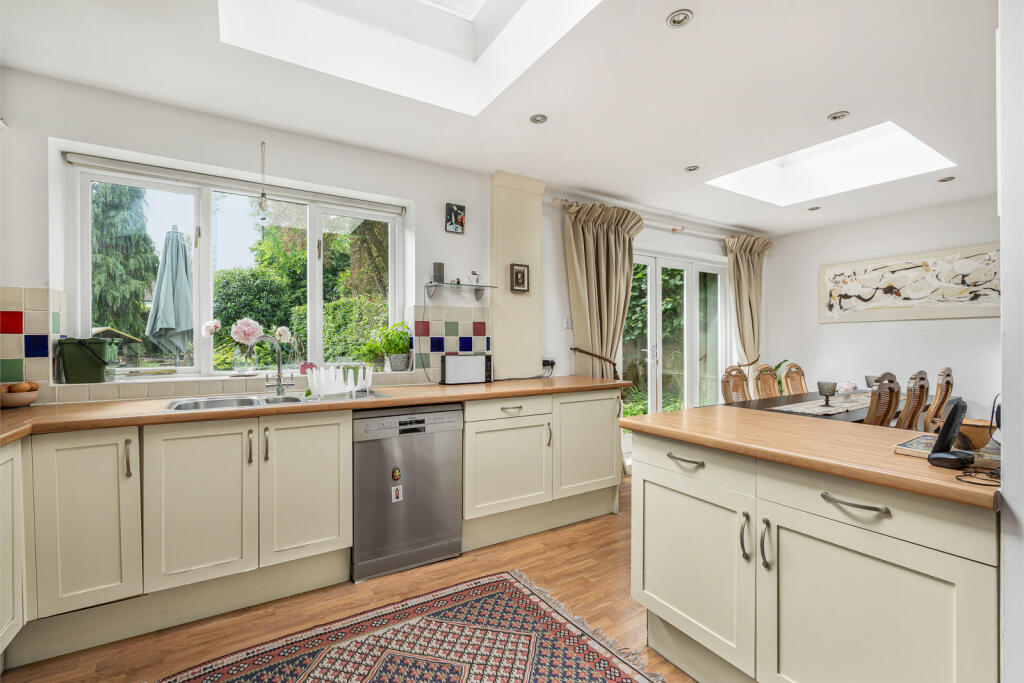 House in Elmbridge, Clarendon Park - View 2