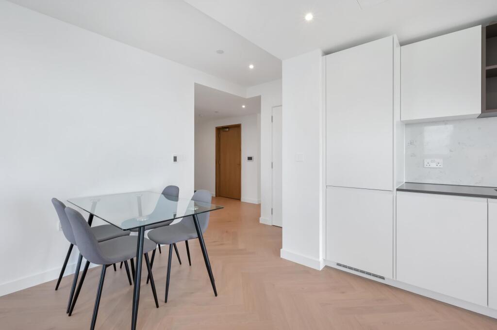 Apartment in London - View 3