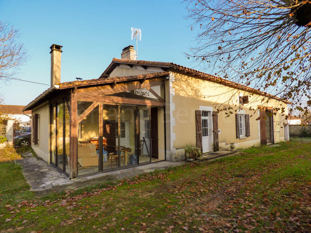 Main image of property: Poitou-Charentes, Deux-Sèvres, Chef-Boutonne