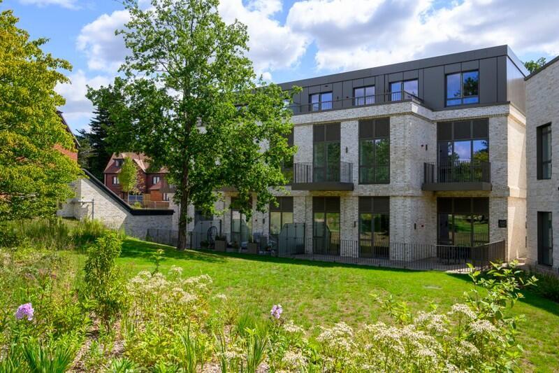 Apartment in Tonbridge and Malling, Hildenborough - View 2
