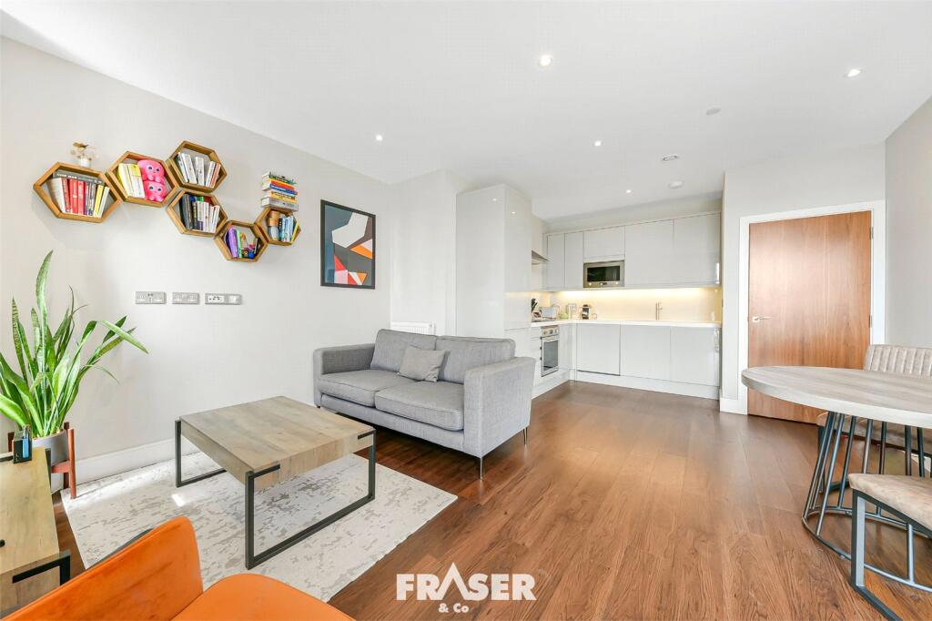 Apartment in London - View 6