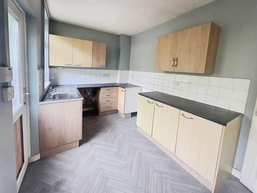House in Pant-yr-Awel, Ogmore Valley - View 2