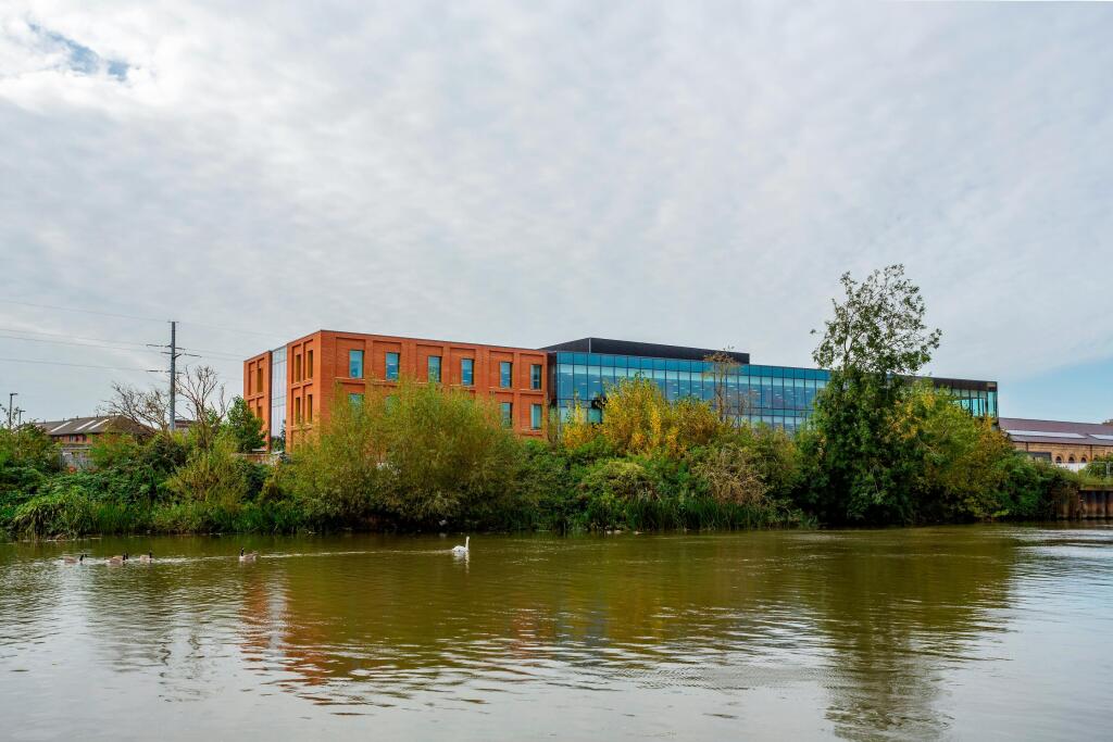 Fletton Quays 07.jpg