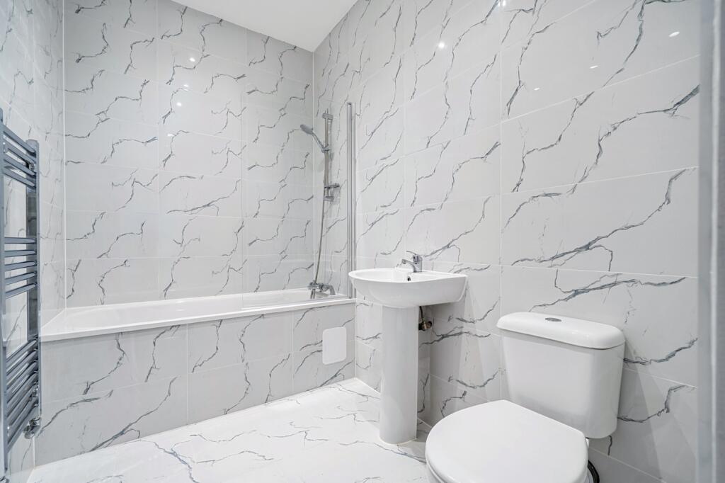Apartment in Rochester - View 5