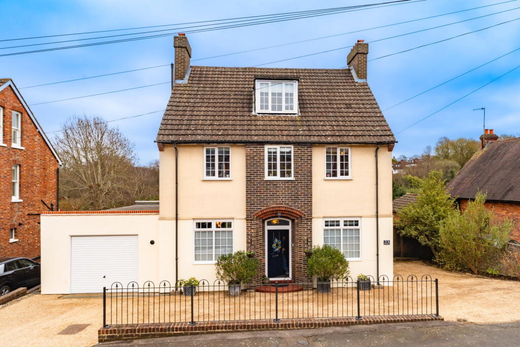 Main image of property: 23 Dorking Road, Tunbridge Wells, TN1 2LN