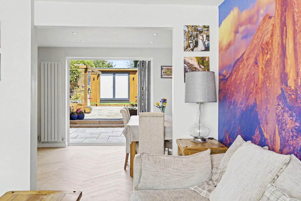 House in Stevenage - View 4