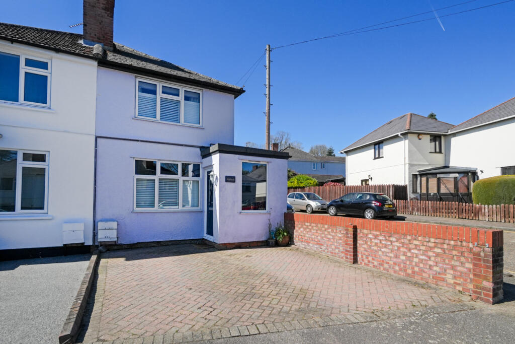 3-bed terraced on Zambesi Road, Bishop's Stortford, Hertfordshire, CM23, £475,000
