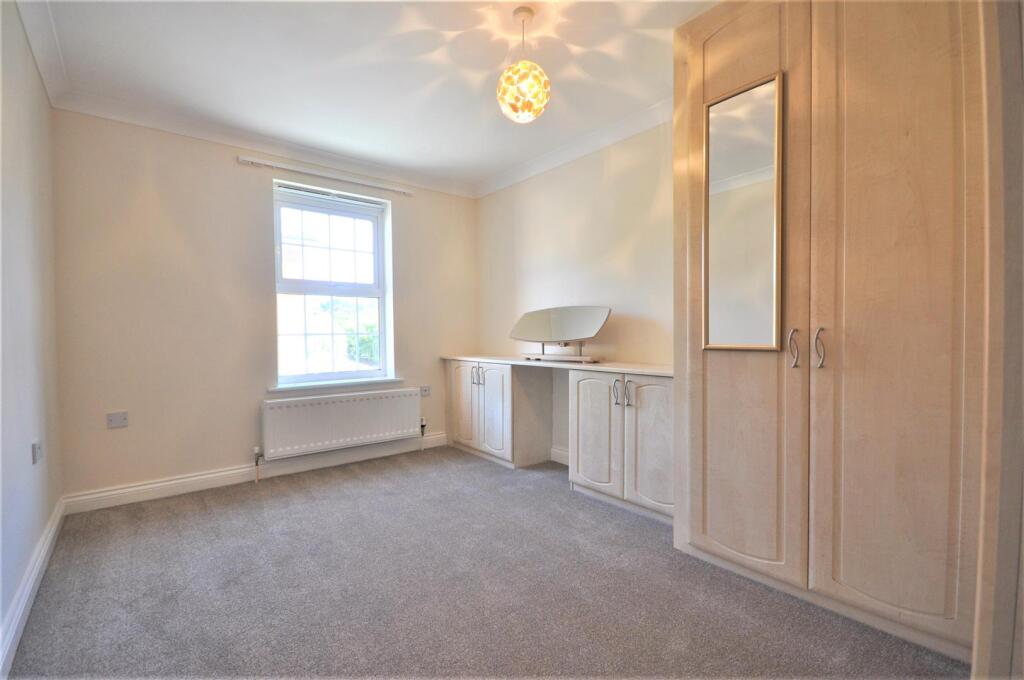 Apartment in Hemel Hempstead - View 5