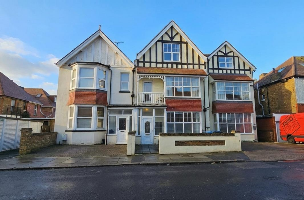 Main image of property: 22 Westcliff Road, Margate