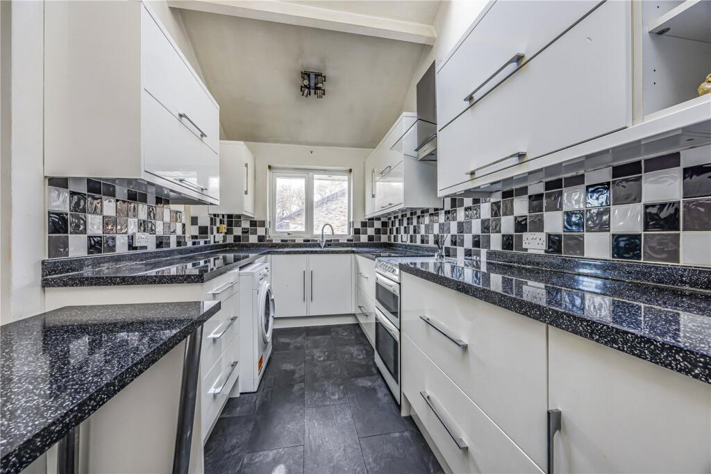 House in New Forest, New Milton - View 2